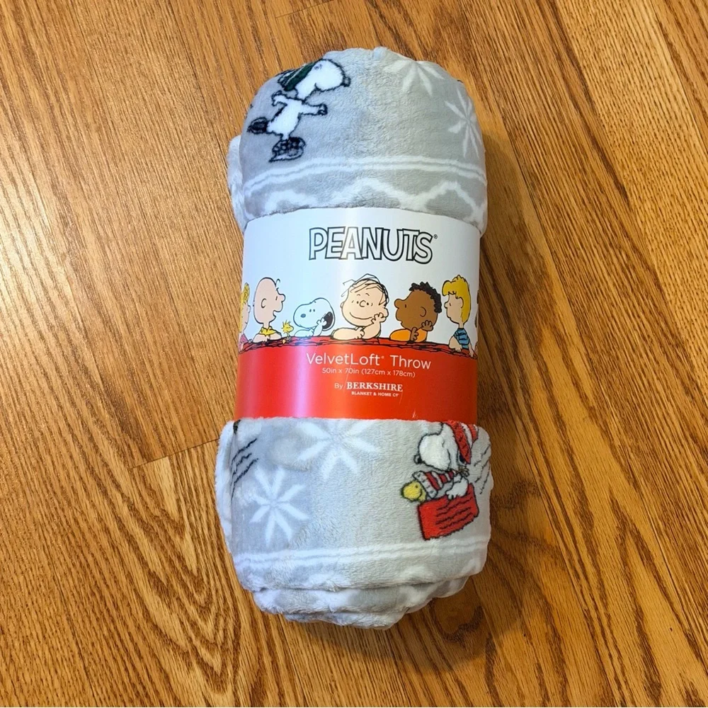 Berkshire x Peanuts Snoopy Fair Isle Grey VelvetLoft Throw NWT